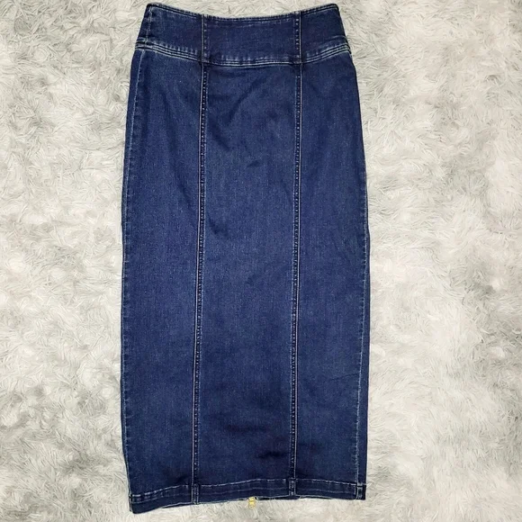 New York & Company, Zip-Back Denim Midi Pencil Skirt, Size 2 - Picture 2 of 6